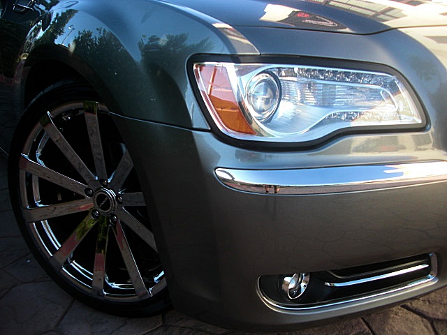 12Chrysler300LtdPDM/23a37.JPG