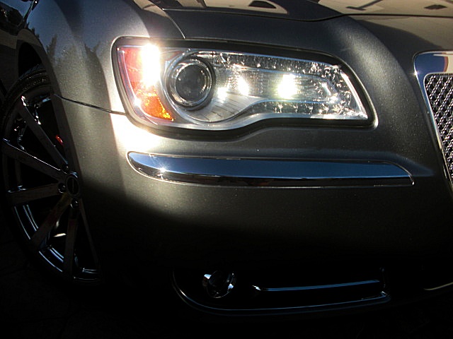 12Chrysler300LtdPDM/23a37.JPG
