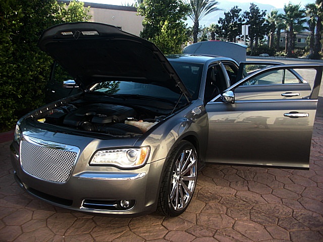 12Chrysler300LtdPDM/23a40.JPG