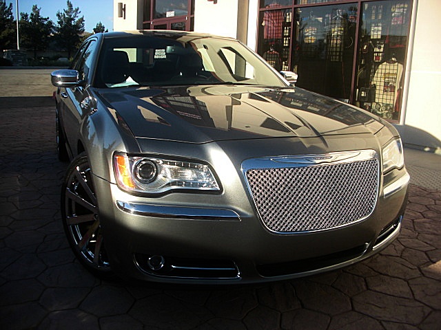 12Chrysler300LtdPDM/23a40.JPG
