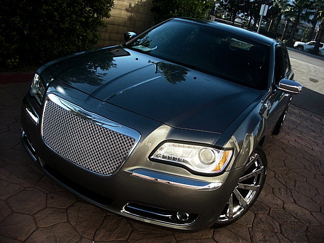 12Chrysler300LtdPDM/23a40.JPG