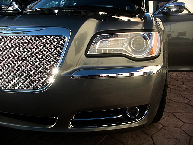 12Chrysler300LtdPDM/23a37.JPG