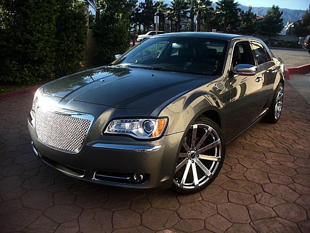 12Chrysler300LtdPDM/23a40.JPG