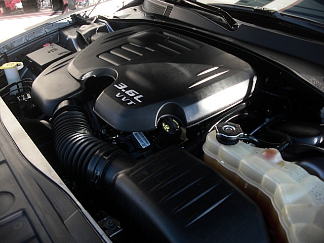 12Chrysler300LtdPDM/25a26.JPG