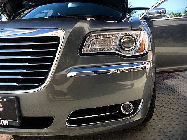 12Chrysler300LtdPDM/25s18.JPG
