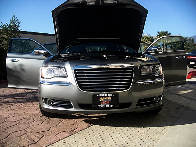 12Chrysler300LtdPDM/25s19.JPG