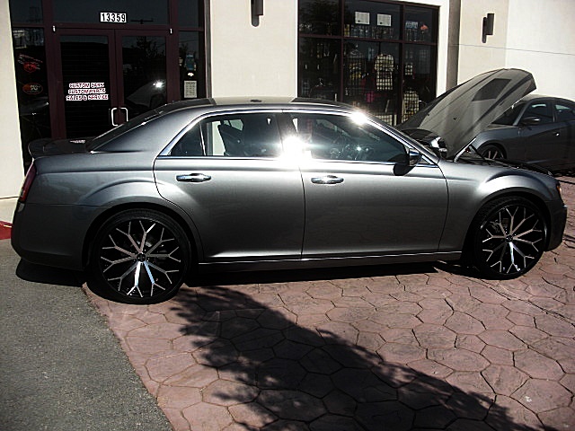 12Chrysler300LtdPDM/25aa35.JPG