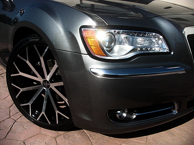 12Chrysler300LtdPDM/25aa21.JPG