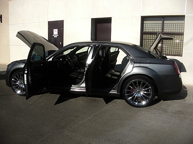 12Chrysler300LtdPDM/25c45.JPG