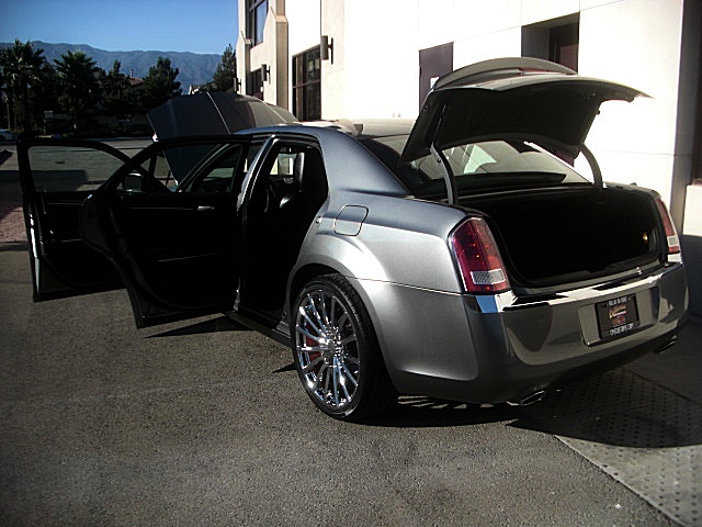 12Chrysler300LtdPDM/25c45.JPG