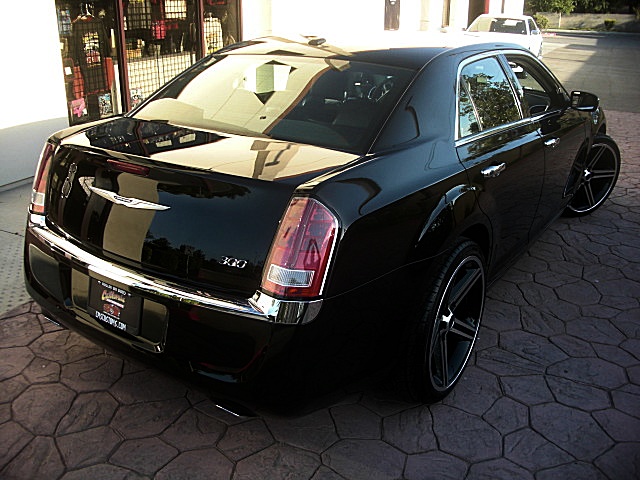12Ltd300Blk/25e37.JPG