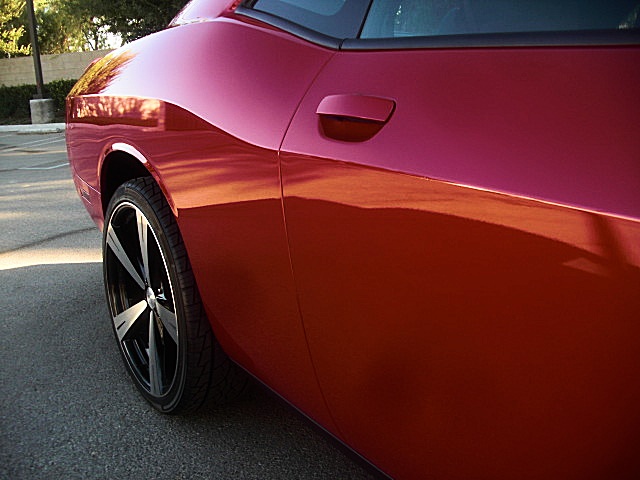 12challengerRed/25d40.JPG