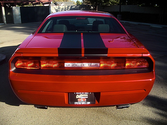12challengerRed/25d45.JPG