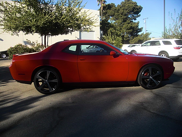 12challengerRed/25d45.JPG