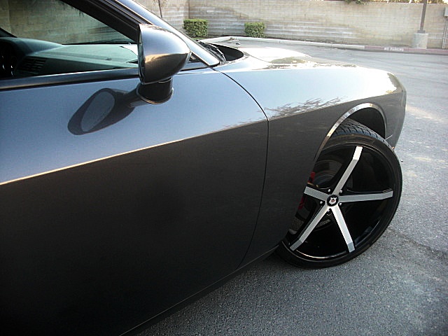 13ChallengerDkGray/25a47.JPG