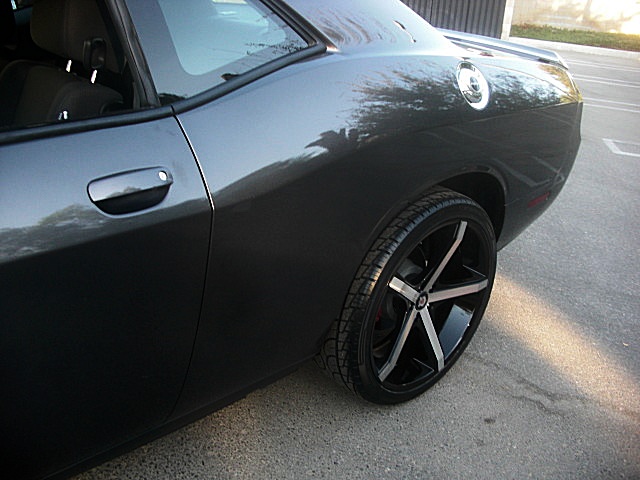 13ChallengerDkGray/25a47.JPG
