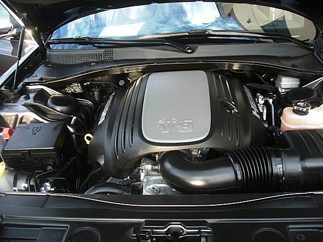 13Chry300cGray/25a26.JPG