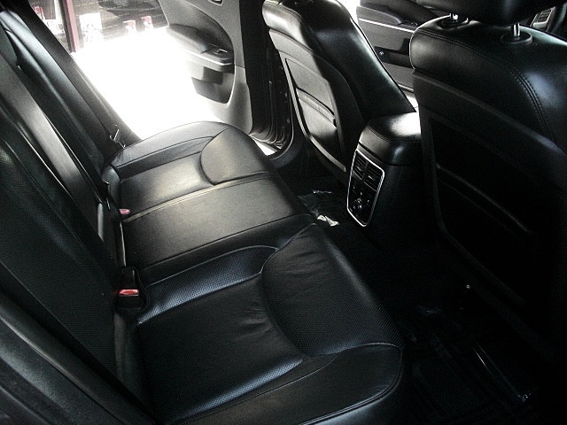 13Chry300cGray/25a26.JPG