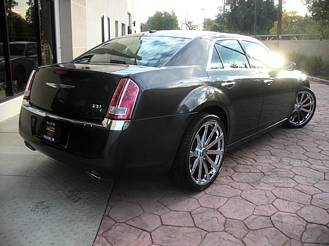 13Chry300cGray/25a27.JPG