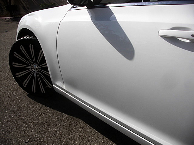 13Chry300white/25a14.JPG