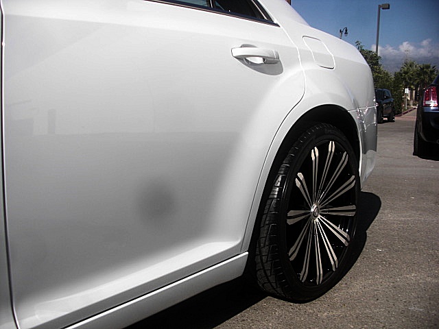 13Chry300white/25a14.JPG