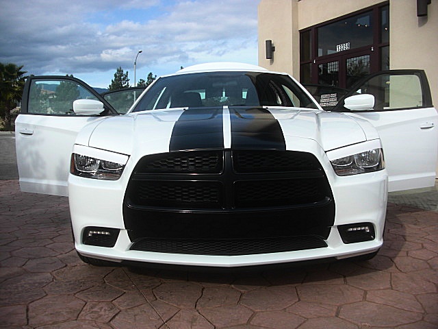 13chargerWhitSRT/24a22.JPG