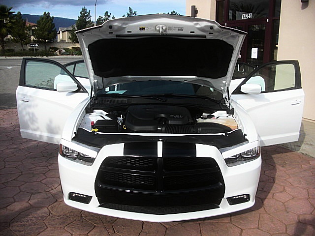 13chargerWhitSRT/26a22.JPG