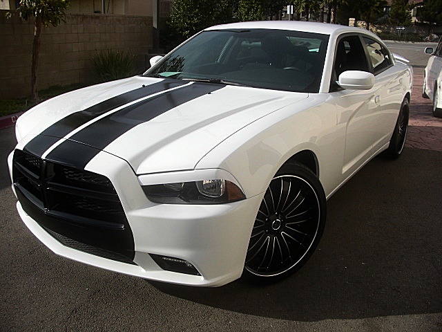 13chargerWhitSRT/26a22.JPG