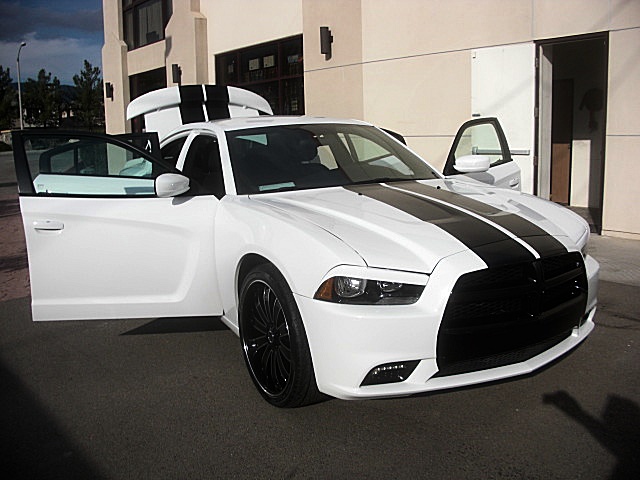 13chargerWhitSRT/26a22.JPG