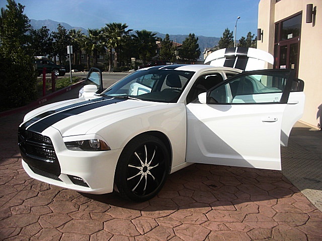 13chargerWhitSRT/26a22.JPG