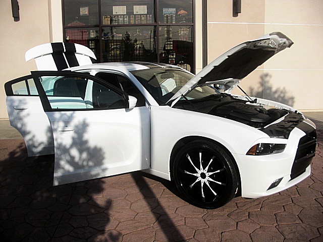 13chargerWhitSRT/26a22.JPG