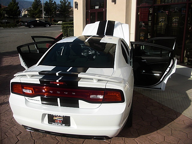 13chargerWhitSRT/26a22.JPG