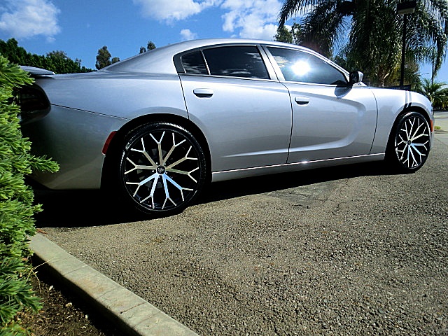 15ChargerBillet/23a24.JPG