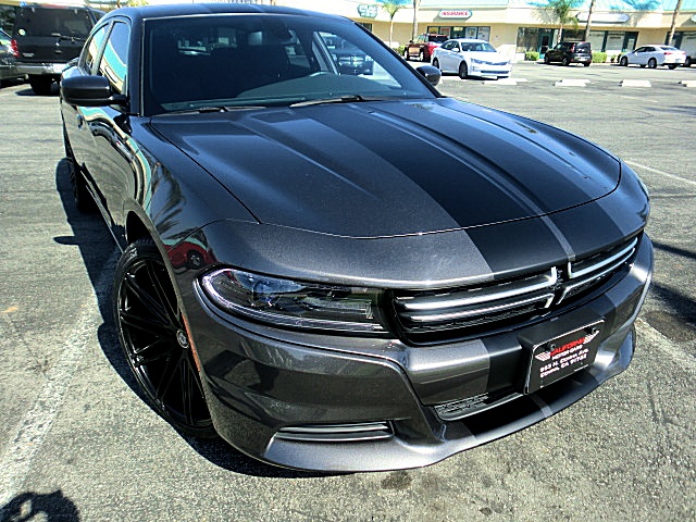 15ChargerDkGray/10a41.JPG