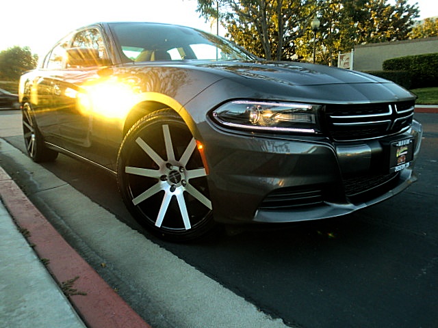 15ChargerDkGray/22a34.JPG