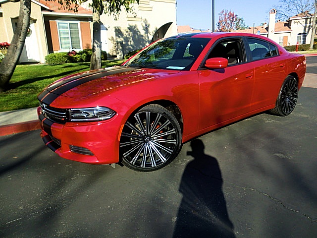 15ChargerRed/20a25.JPG