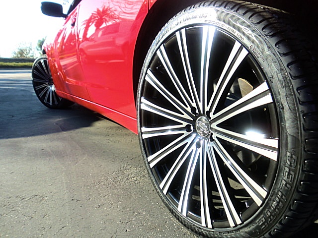 15ChargerRed/20a24.JPG