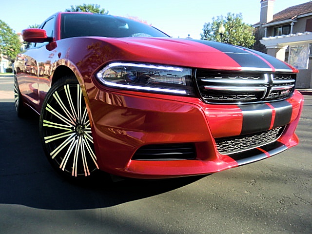 15ChargerRed/20a25.JPG