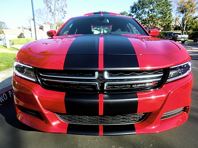 15ChargerRed/20a25.JPG