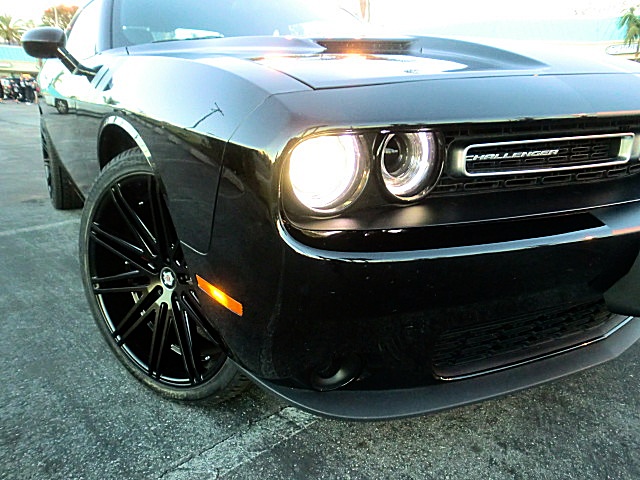 15challengerBlK/18a22.JPG