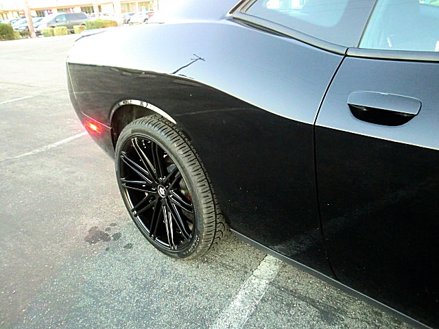 15challengerBlK/18a22.JPG