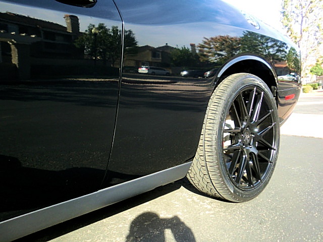 15challengerBlK/20a77.JPG