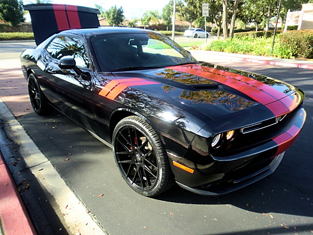 15challengerBlK/20a82.JPG