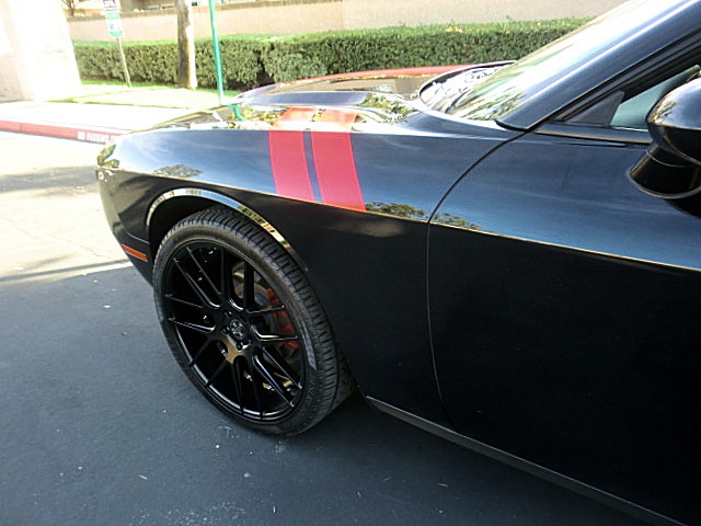 15challengerBlK/20a77.JPG