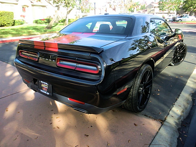 15challengerBlK/20a82.JPG