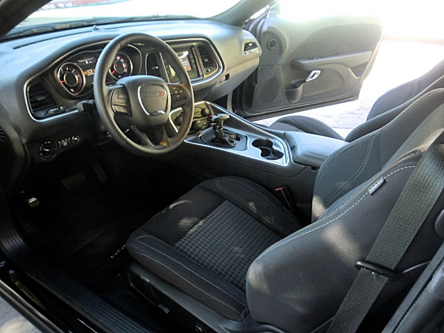 15challengerBlK/24a27.JPG