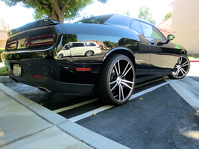 15challengerBlK/24a6.JPG