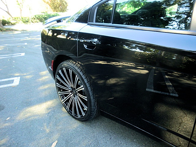 15chargerBlK/26a21.JPG