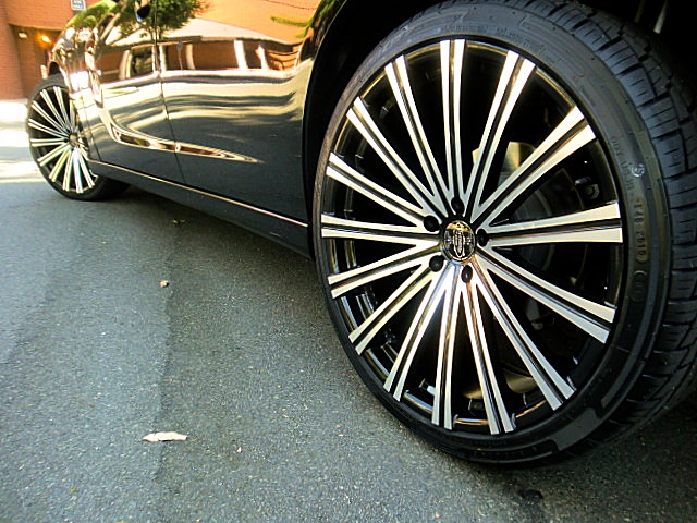 15chargerBlK/26a21.JPG