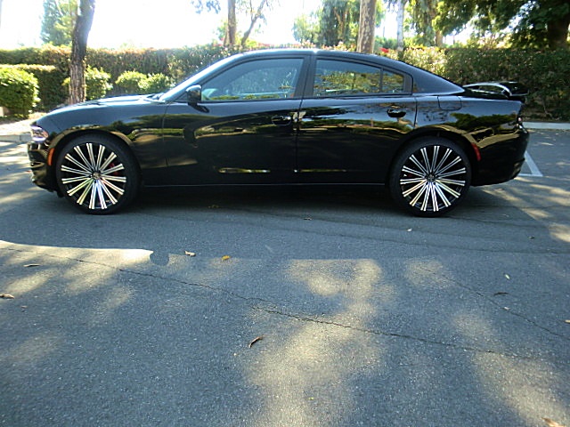 15chargerBlK/26a31.JPG